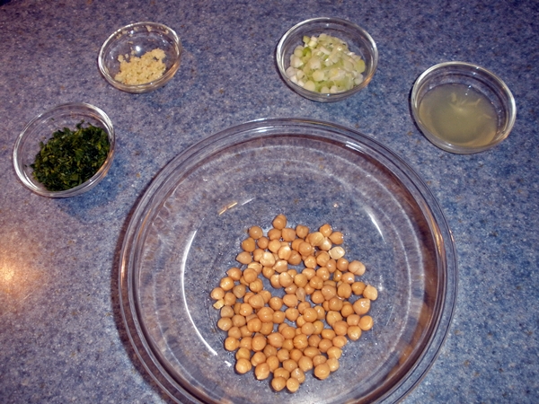 Lemony Chickpea and Herb Wheat Berry Salad recipe