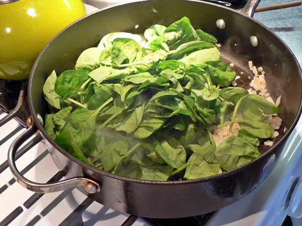 Spinach Quinoa with a Sunny Side Up Egg recipe