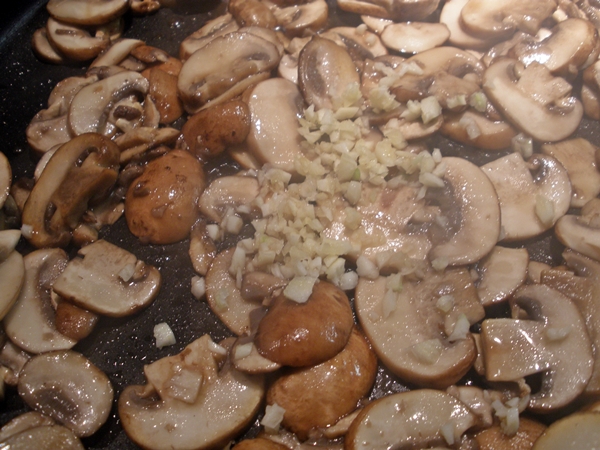 Gnocchi with Mushrooms and Tuna recipe